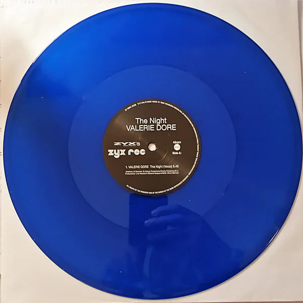 Valerie Dore – The Night - Image 4