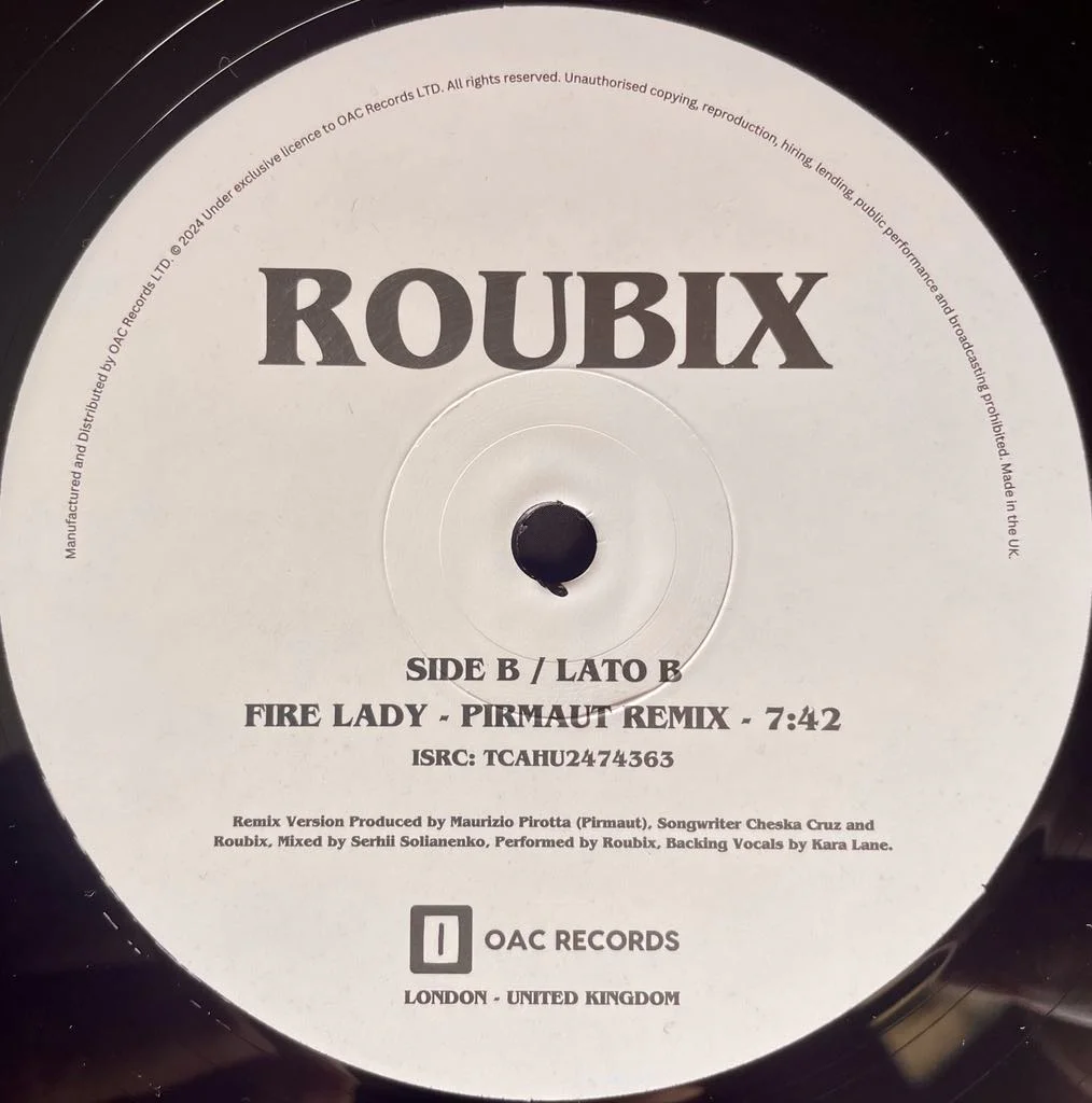 Roubix – Fire Lady (SIGNED BY ARTISTS) - Image 4