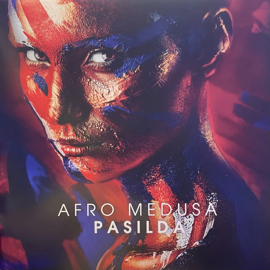 Afro Medusa – Pasilda